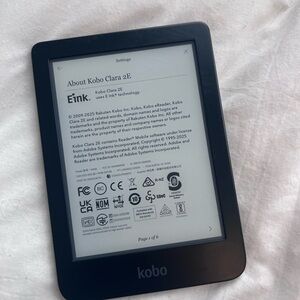 Kobo Clare 2E (Black and White)